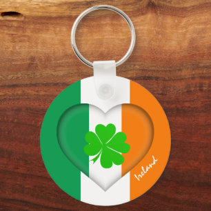 アイルランドとアイルランドのハート、旗のラッキークローバー/シャムロック キーホルダー
