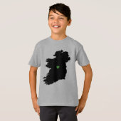 アイルランドのアイルランド人のプライドの緑のハートの地図 Tシャツ (正面フル)