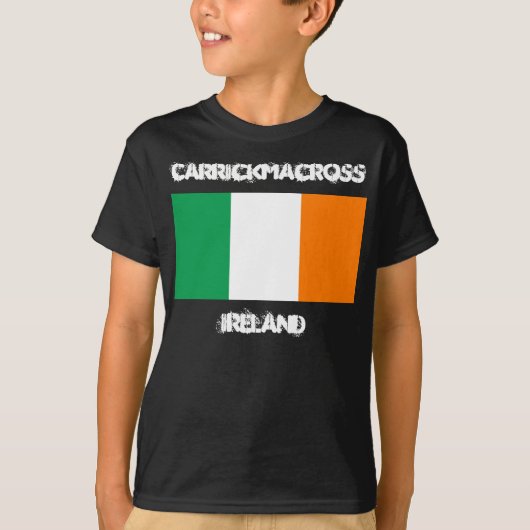 アイルランドのキャリクマクロスとアイルランド国旗の子供 Tシャツ (正面)