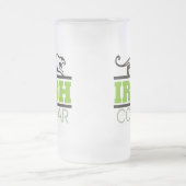 アイルランドのクーガーのギフト フロストグラスビールジョッキ (中央)