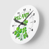 アイルランドのグリーンシャムロック ラウンド壁時計 (傾斜)