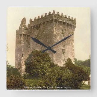アイルランドのコーク社、Blarney Castle clock clock。 スクエア壁時計