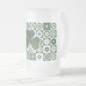 アイルランドのシャムロックビールジョッキ、マグ及びコップ フロストグラスビールジョッキ (正面右)