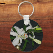 アイルランドのデザイン – ブラスとフラワーコレクション キーホルダー (正面)