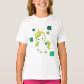 アイルランドのラッキーユニコーンとシャムロックの聖パトリックの日 Tシャツ (正面)
