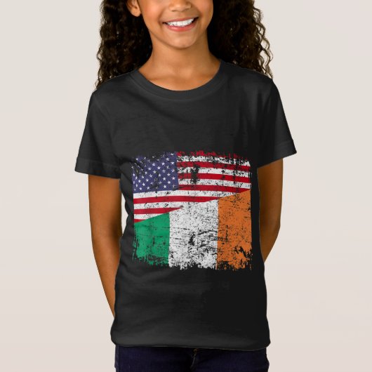 アイルランドのルーツハーフアメリカ国旗 Tシャツ (正面)