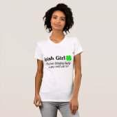 アイルランドの女の子は最も最高のな飲む相棒人できました Tシャツ (正面フル)