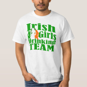 アイルランドの女子の飲みチームの聖パトリックの日 Tシャツ