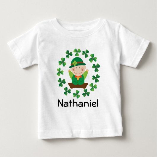 アイルランドの小妖精のSt patricks dayのベビーのTシャツ ベビーTシャツ (正面)