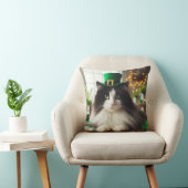 アイルランドの白黒子猫 クッション (椅子)