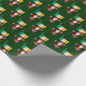 アイルランドの看板のあるサンタクロース ラッピングペーパー (角)