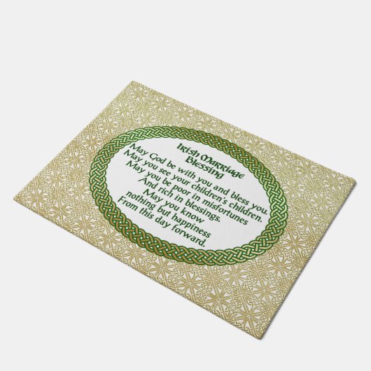 アイルランドの結婚の天恵、金ゴールド及び緑の結婚式 ドアマット (アングル)