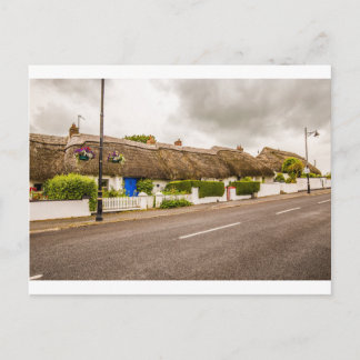 アイルランドの茅葺きコテージのポストカード "Thatched Cottages, Ireland" ポストカード