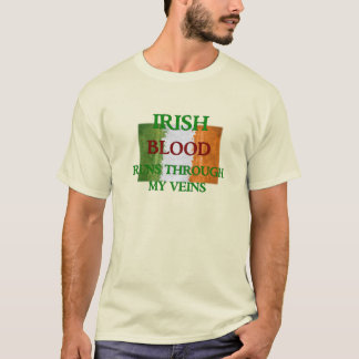アイルランドの血が私の血管を流れるTシャツ Tシャツ