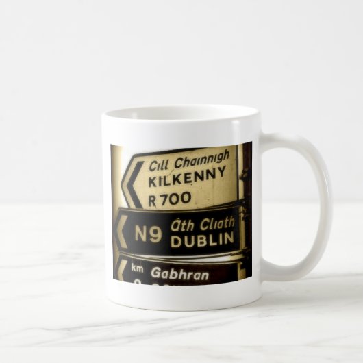 アイルランドの道路標識 コーヒーマグカップ (右)