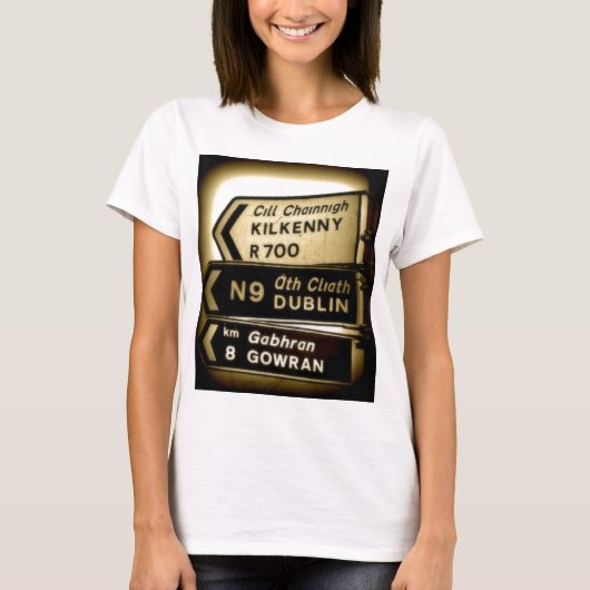 アイルランドの道路標識 Tシャツ (正面)