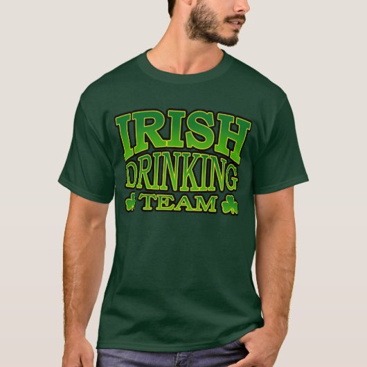 アイルランドの飲むチーム人のTシャツ Tシャツ (正面)
