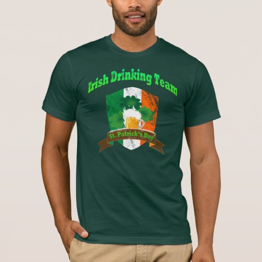 アイルランドの飲むチーム Tシャツ (正面)