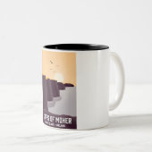 アイルランドのMoher County Clareの崖。 ツートーンマグカップ (正面右)