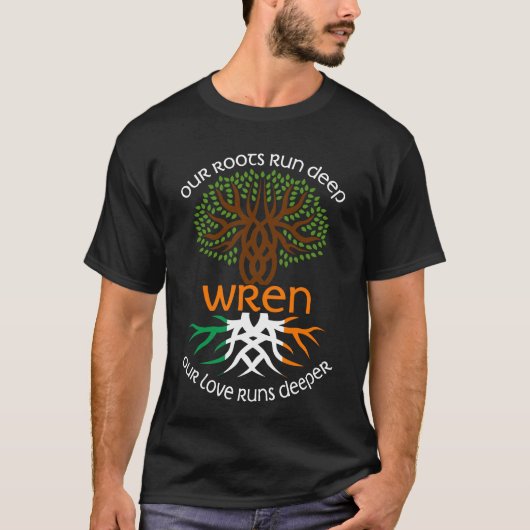 アイルランドのWREN家族の名前の私たちの愛の深走い Tシャツ (正面)