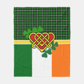 アイルランドタータンチェック，旗，ケルト語ハートシャムロック，アイルランド語 フリースブランケット (正面)