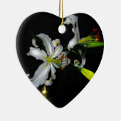 アイルランドデザイン – ブラスとフラワーデザイン セラミックオーナメント (右)