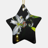 アイルランドデザイン – ブラスとフラワーデザイン セラミックオーナメント (左)