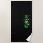 アイルランドナース聴診器スクラブSt patricks dayヌース ビーチタオル (正面)