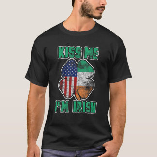 アイルランド人だよ、キスして!おもしろセントパトリックスデーシャムロックデザイン Tシャツ