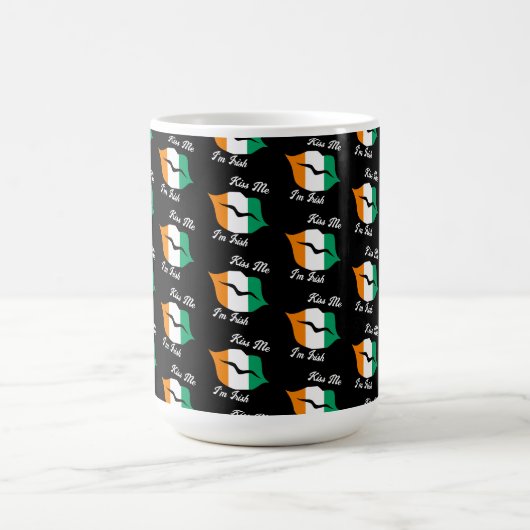 アイルランド国旗のキス-キス私はアイルランドのセント・パディー コーヒーマグカップ (中央)