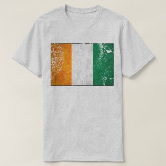 アイルランド国旗のクローバーTシャツ（ダメージ加工） Tシャツ (デザイン正面)