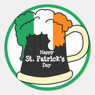 アイルランド国旗の泡を持つ聖パトリックの日のビールマグ ラウンドシール