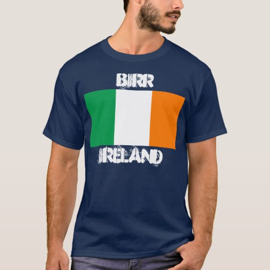 アイルランド国旗を持つアイルランドのビル Tシャツ (正面)