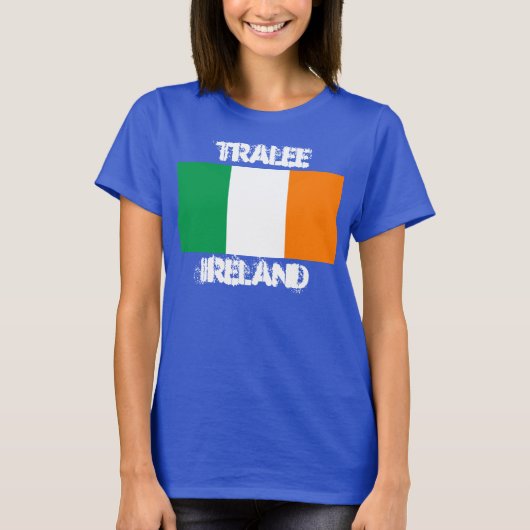 アイルランド国旗を持つアイルランド,トラリー Tシャツ (正面)