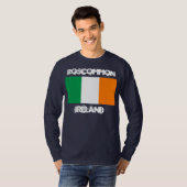 アイルランド国旗を持つアイルランド、ロスコモン Tシャツ (正面フル)