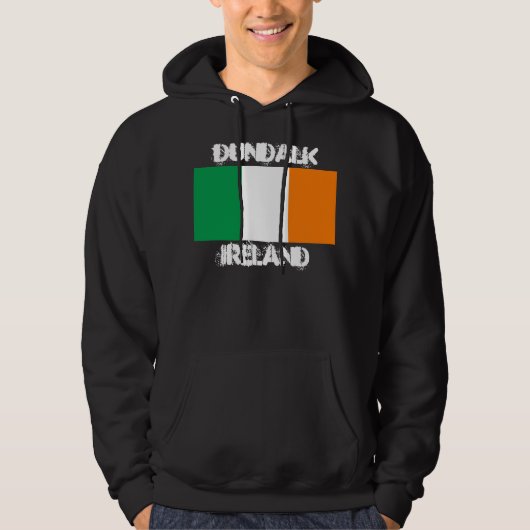 アイルランド国旗を持つダンダルク(アイルランド) パーカ (正面)