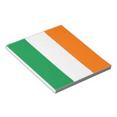 アイルランド国旗を持つメモ帳 ノートパッド (アングル)