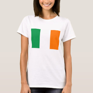 アイルランド国旗を持つ女性Tシャツ Tシャツ