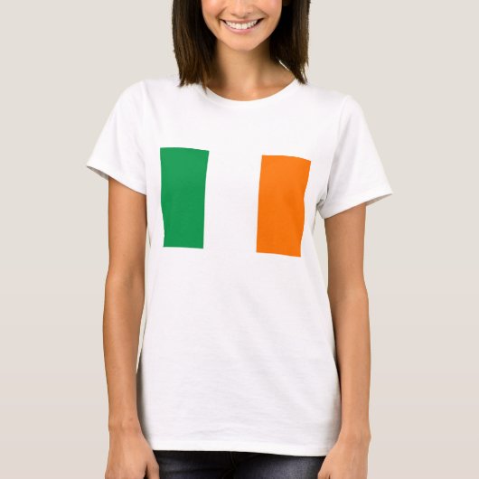 アイルランド国旗を持つ女性Tシャツ Tシャツ (正面)