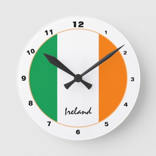 アイルランド国旗&アイルランドトレンディーファッション/デザイン ラウンド壁時計 (正面)