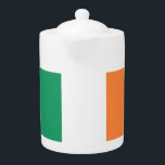 アイルランド国旗、アイルランド標準、バナー<br><div class="desc">緑、白、オレンジの三色のアイルランド国旗エメラルド島は、この島の伝統のケルト族の人々の間の団結のための包含と願望を象徴することを意図してい違うる。アイルランドは緑豊かな広大な畑で知られている。実はそのニックネームはエメラルド島だ。このアイルランド政府またはOireachtasの仕事はパブリックドメインにある。</div>