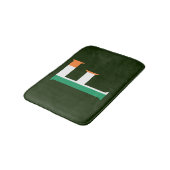 アイルランド国旗bmcntにオーバーレイされたFモノグラム バスマット (アングル)