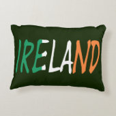 アイルランド国旗tpcntに覆われたアイルランド アクセントクッション (裏面)