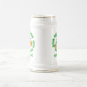 アイルランド系アメリカ人の飲みチーム、セントパトリックの日 ビールジョッキ (中央)