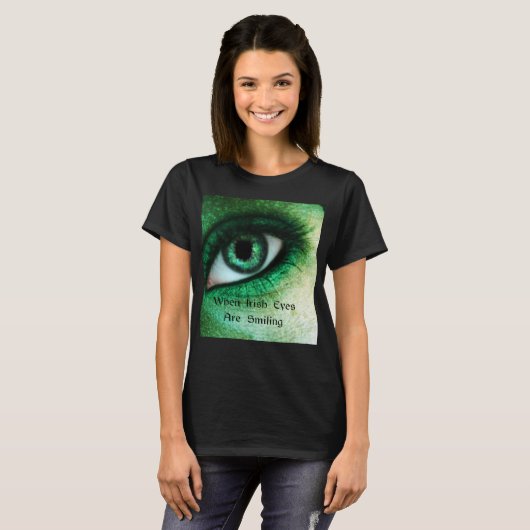 アイルランド語ときの目は微笑しています Tシャツ (正面フル)
