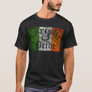アイルランド語は森のBULLによって自漫します Tシャツ