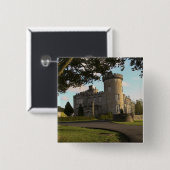 アイルランド,ドロモランド城側入口 缶バッジ (正面&裏面)