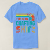 アイロニックことわざおもしろいクラフティングホビークラフター1 Tシャツ (デザイン正面)