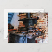 アイロンがストーブで加熱 ポストカード (正面/裏面)