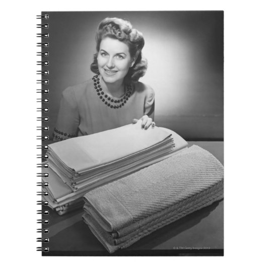 アイロンをかけられた麻布およびタオル ノートブック (正面)